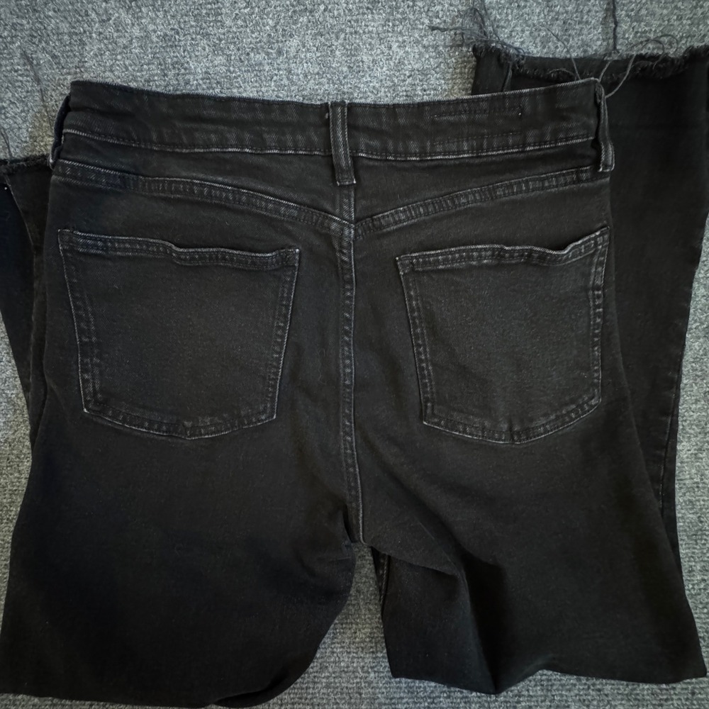 Zara Womens Black High Rise Cropped Flare Raw Hem Jeans Size 12 EUR 44 - Picture 3 of 6